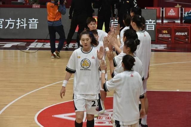 亚洲无人区电影完整版小视频